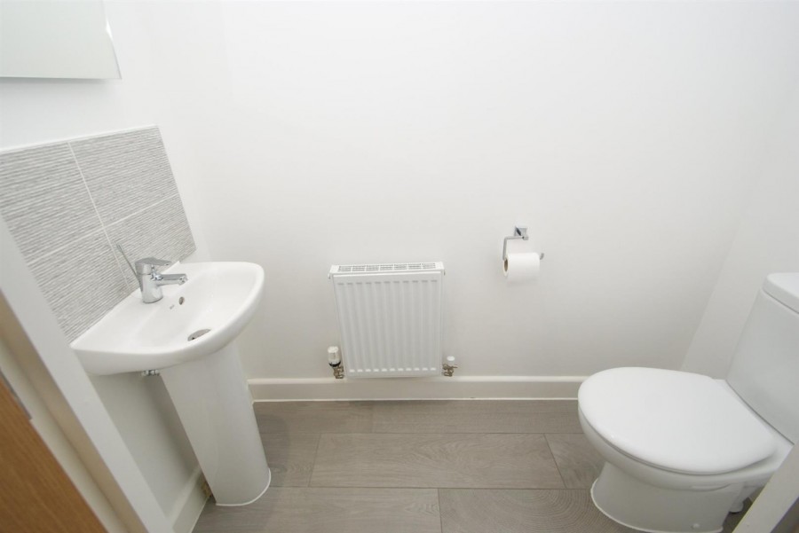 Images for Barnsley Wood Rise, NEWHALL