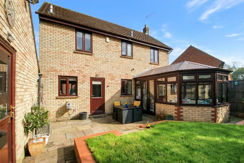 Images for The Ridings, Bishop's Stortford EAID:fordycefurnivallapi BID:1