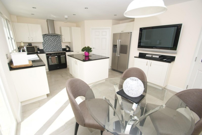 Images for Wintershull Close, LITTLE CANFIELD EAID:fordycefurnivallapi BID:2