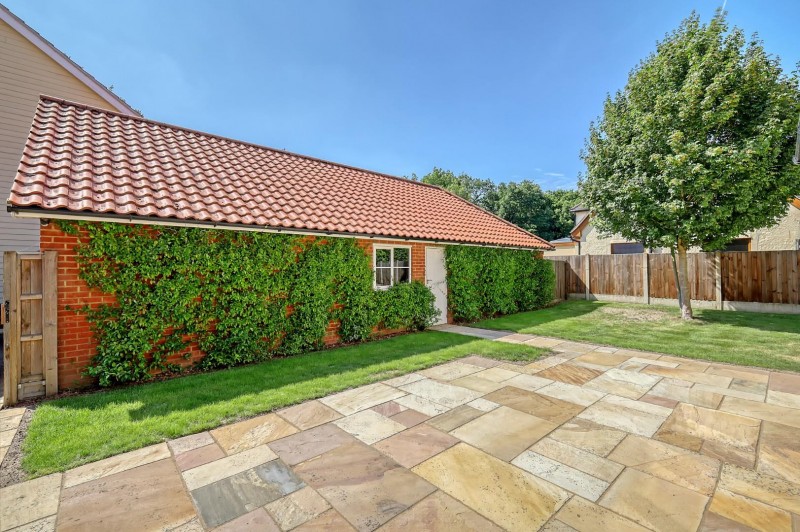 Images for Wintershull Close, LITTLE CANFIELD EAID:fordycefurnivallapi BID:1