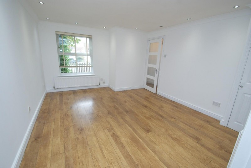 Images for Albert Gardens, HARLOW EAID:fordycefurnivallapi BID:2